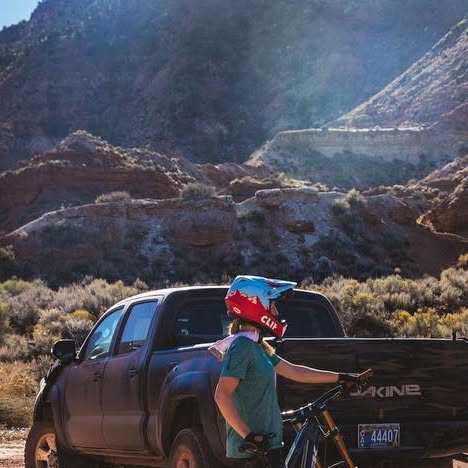 The Ultimate Snow Helmet Buying Guide: Find Your Perfect Fit